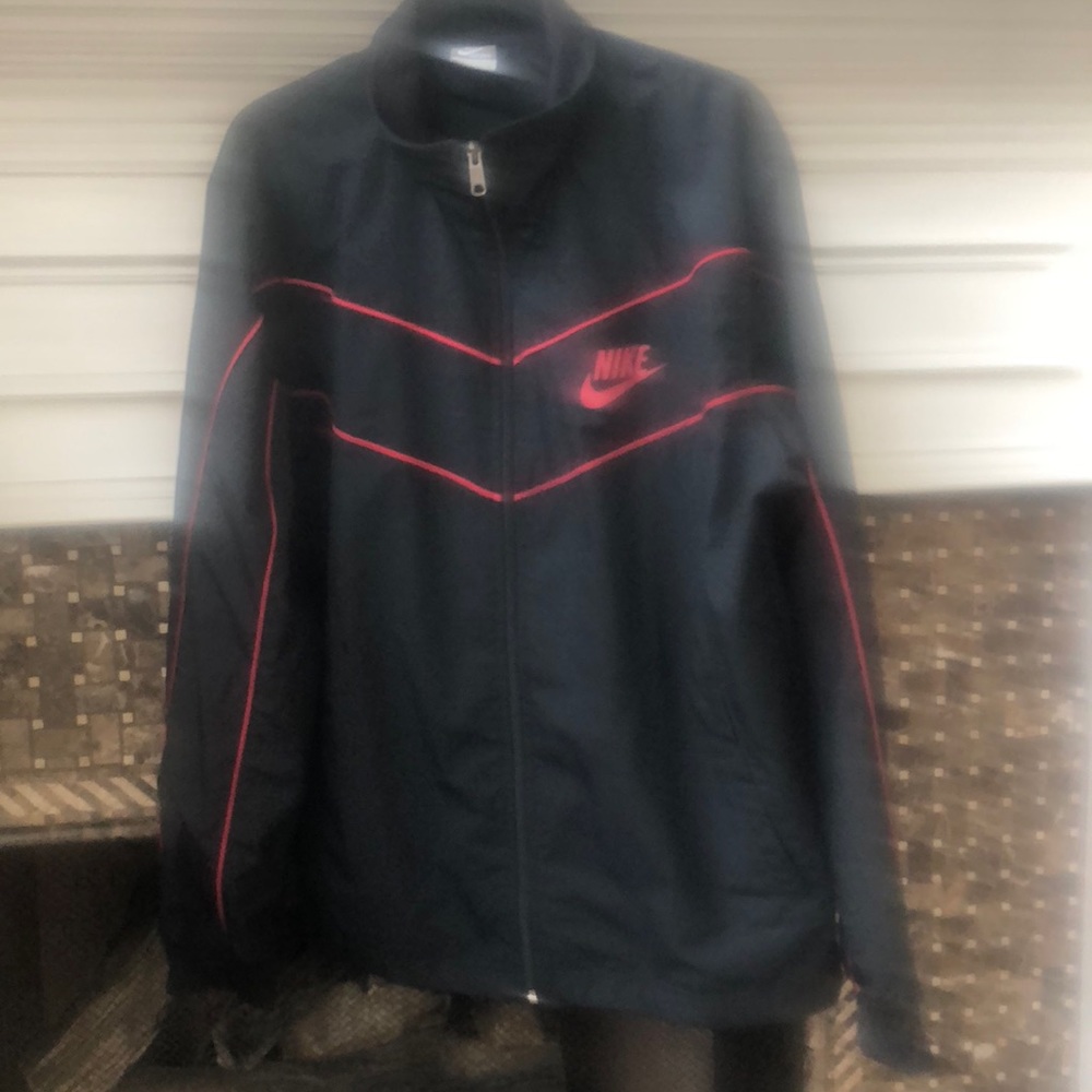 Nike jacket - Picture 4 of 4